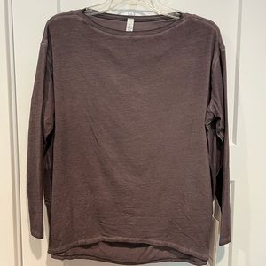 NWT lululemon back in action long sleeve shirt